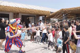 科尔：追梦今天参加了球队训练 希望他在接下来的客场之旅中回归